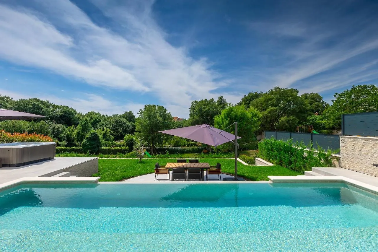 Villa Cascada Muntic Croatia